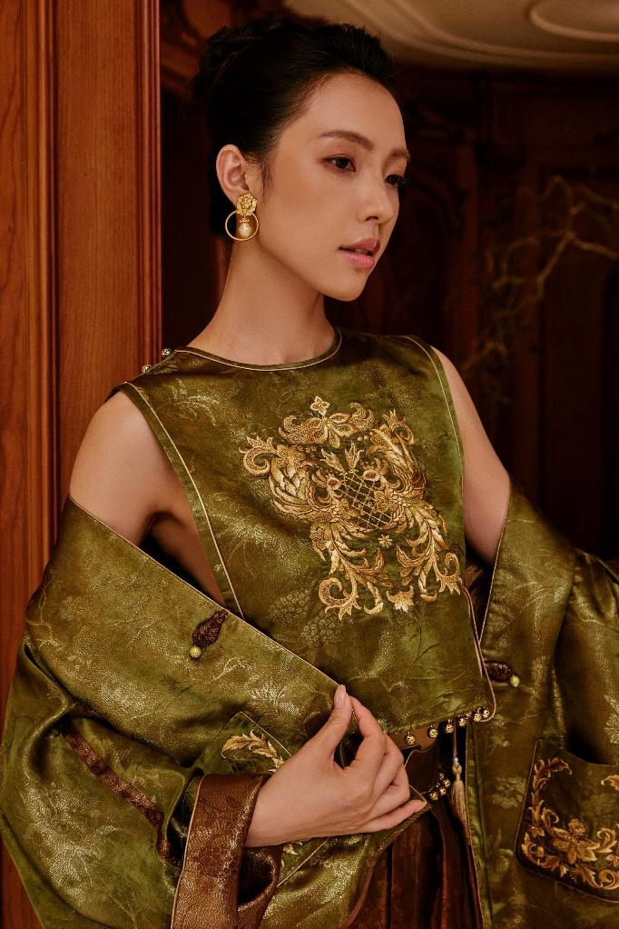 Key visual of “Eastern Sartorial Aesthetics × Western Jewelry Art”